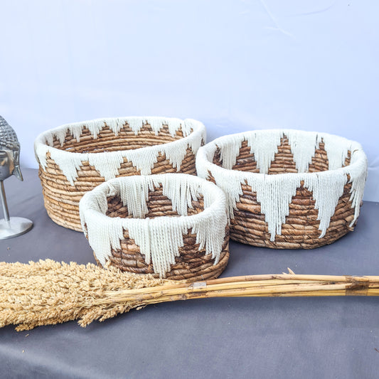 Low wicker baskets made from banana tree leaf and macrame hand made kitchen basket bread place fruit home decor flower pot