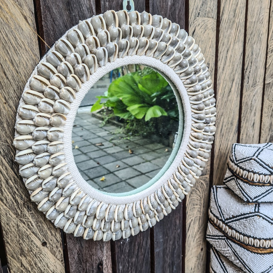 Palm mirror bali mirror wall mirror 50cm sea shells (1)