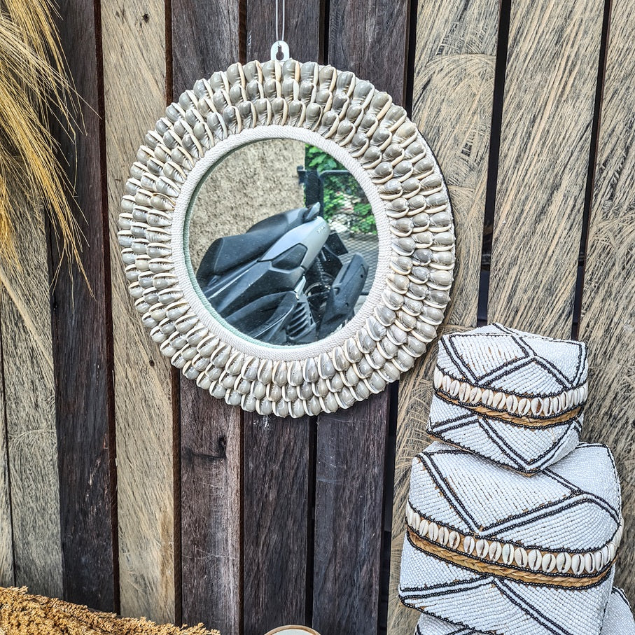 Palm mirror bali mirror wall mirror 50cm sea shells (1)