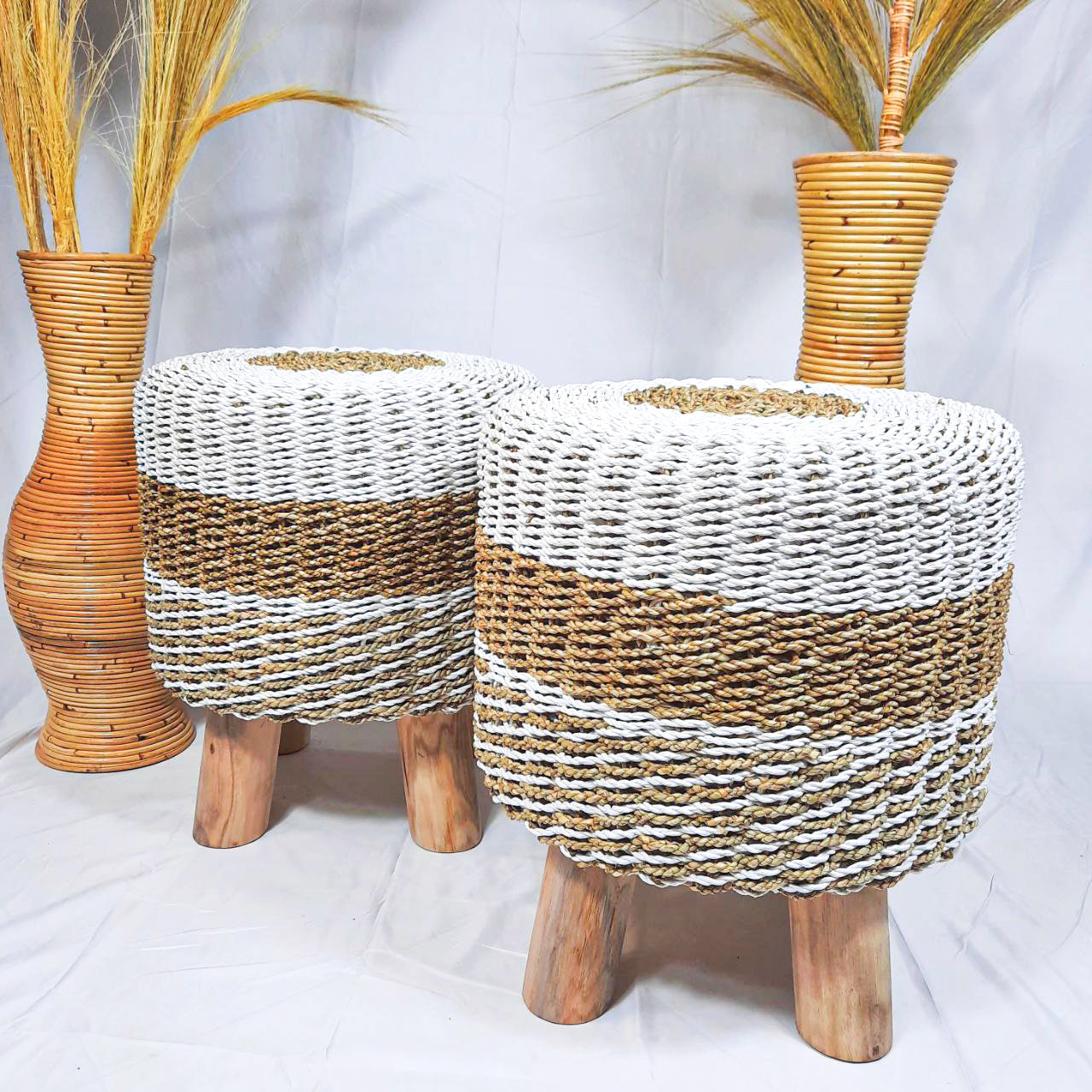 Pouf, wicker stool (WHOLESALE)