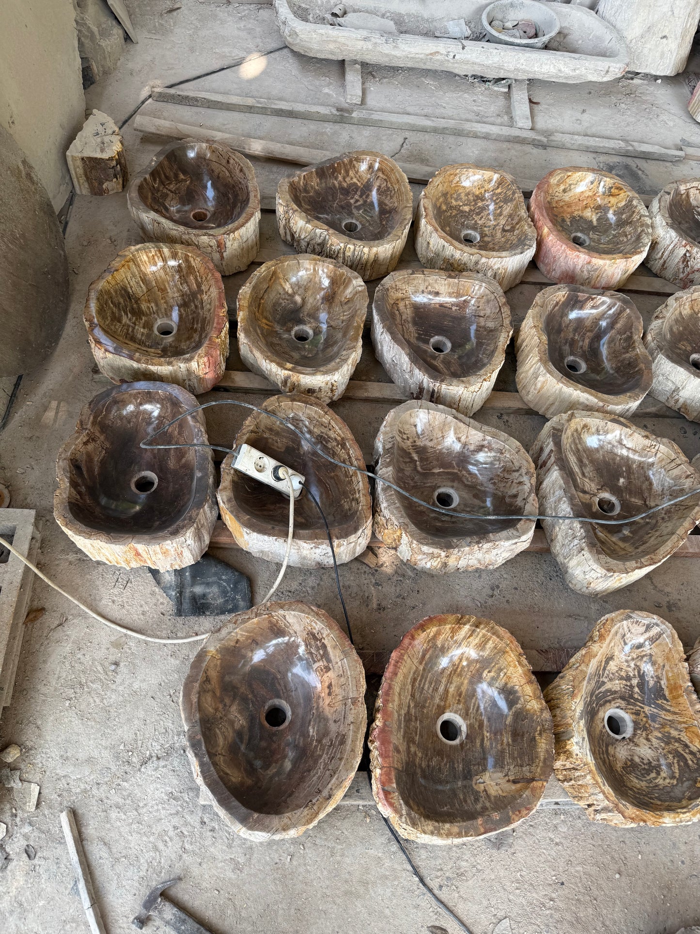 Stone Sink PATRIFIED WOOD (WHOLESALE)