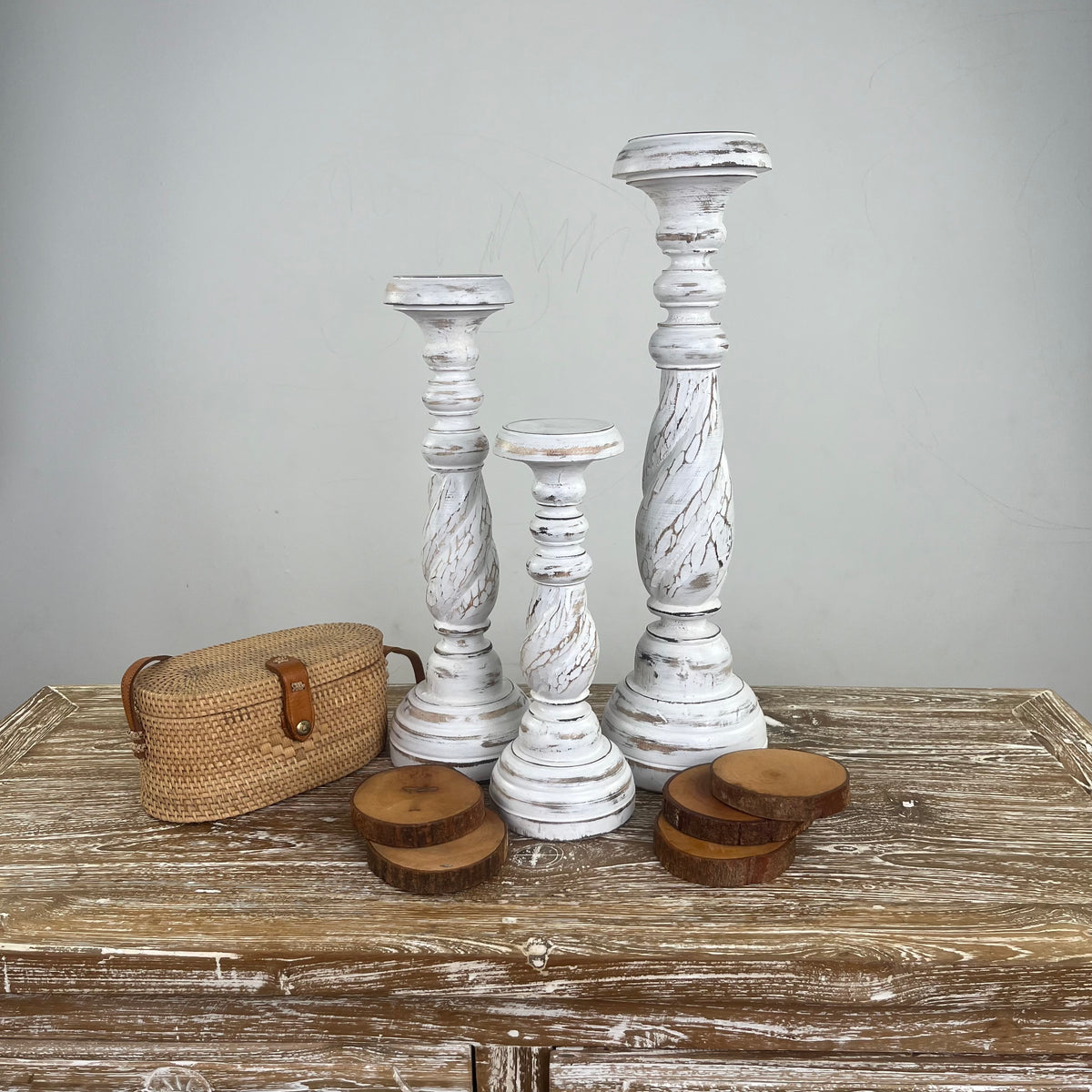 Wooden candle sticks (WHOLESALE)