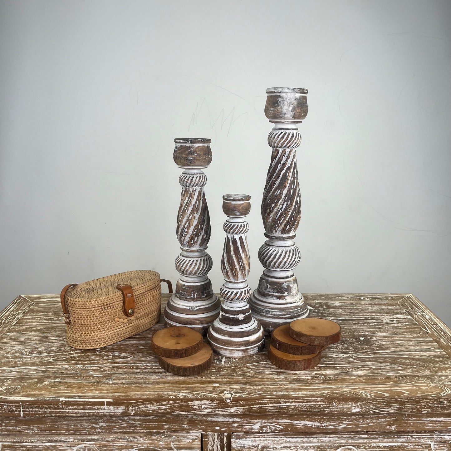 Wooden candle sticks (WHOLESALE)