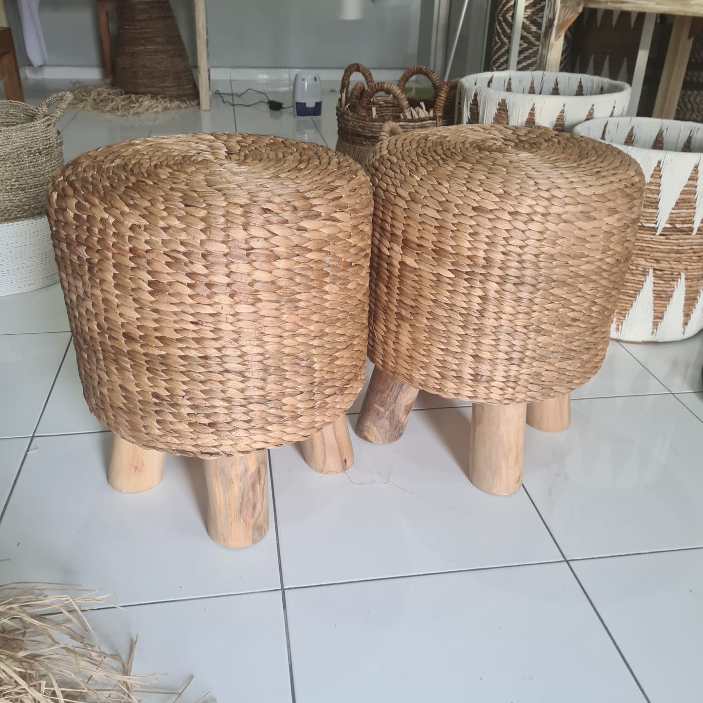 Pouf, wicker stool (WHOLESALE)
