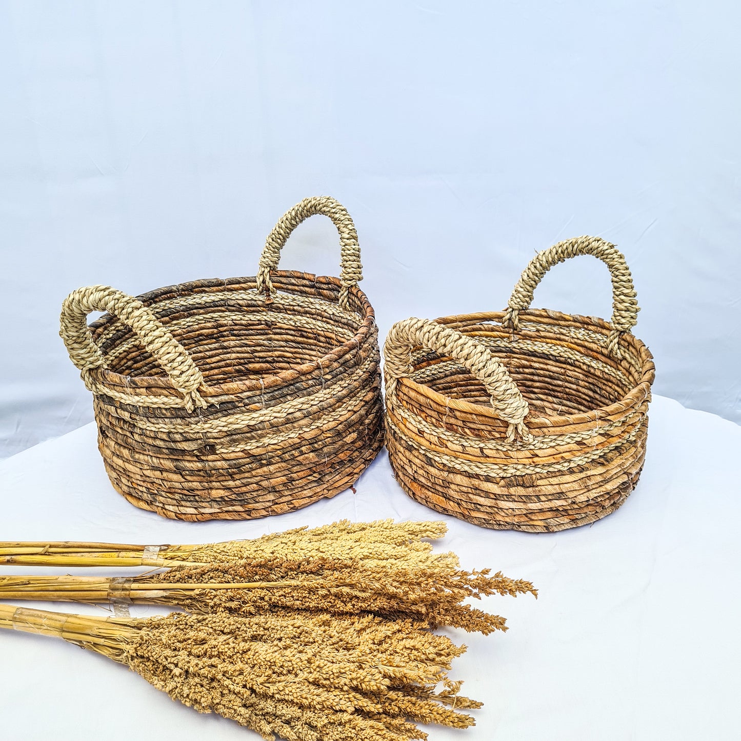 Small baskets round flower pot wicker from banana tree leaf and seagrass on the top hand made kitchen basket bread place fruit home decor