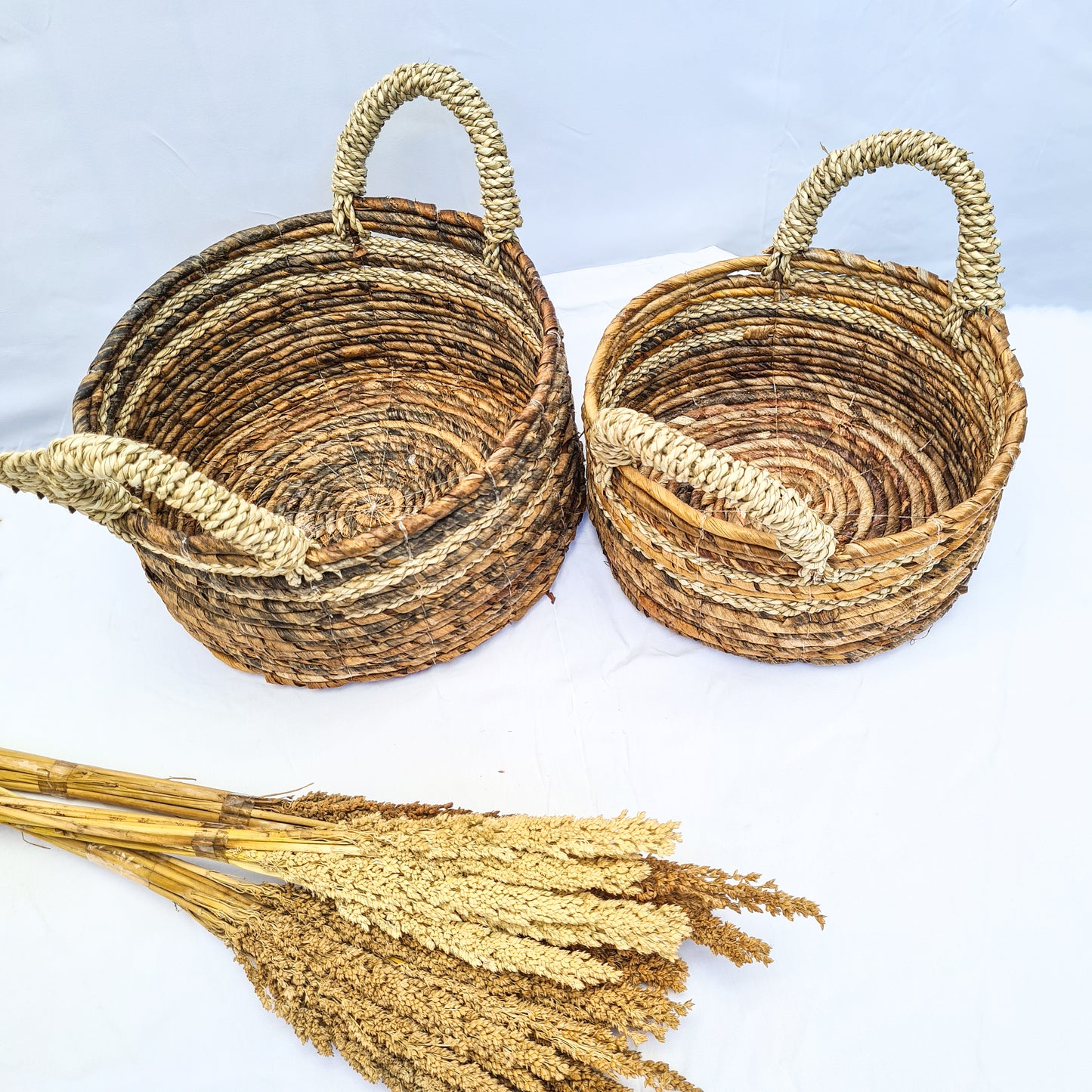 Small baskets round flower pot wicker from banana tree leaf and seagrass on the top hand made kitchen basket bread place fruit home decor