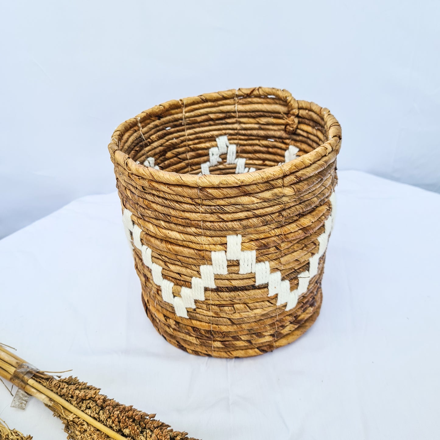 Eco small baskets round wicker from banana tree leaf and macrame hand made kitchen basket bread place fruit home decor flower pot