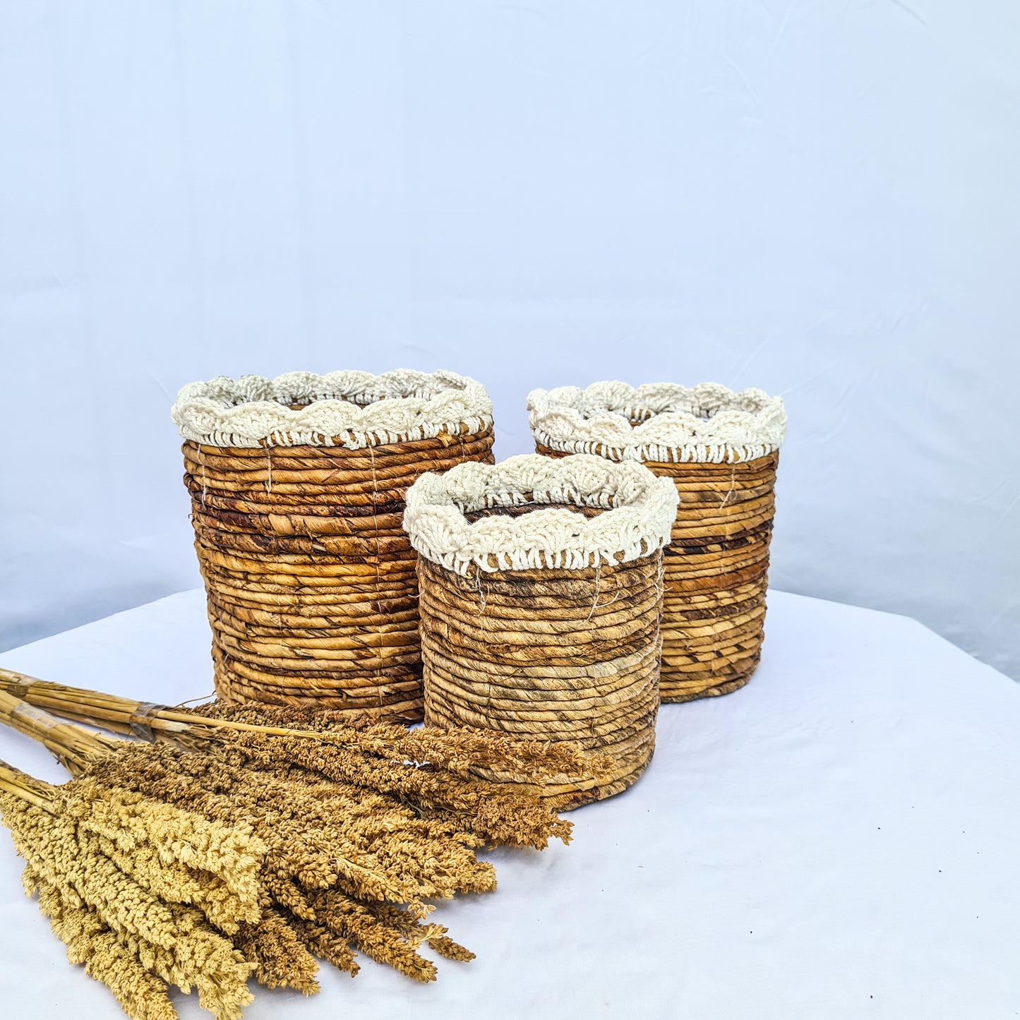 Eco small baskets round flower pot wicker from banana tree leaf and macrame on the top hand made kitchen basket bread place fruit home decor