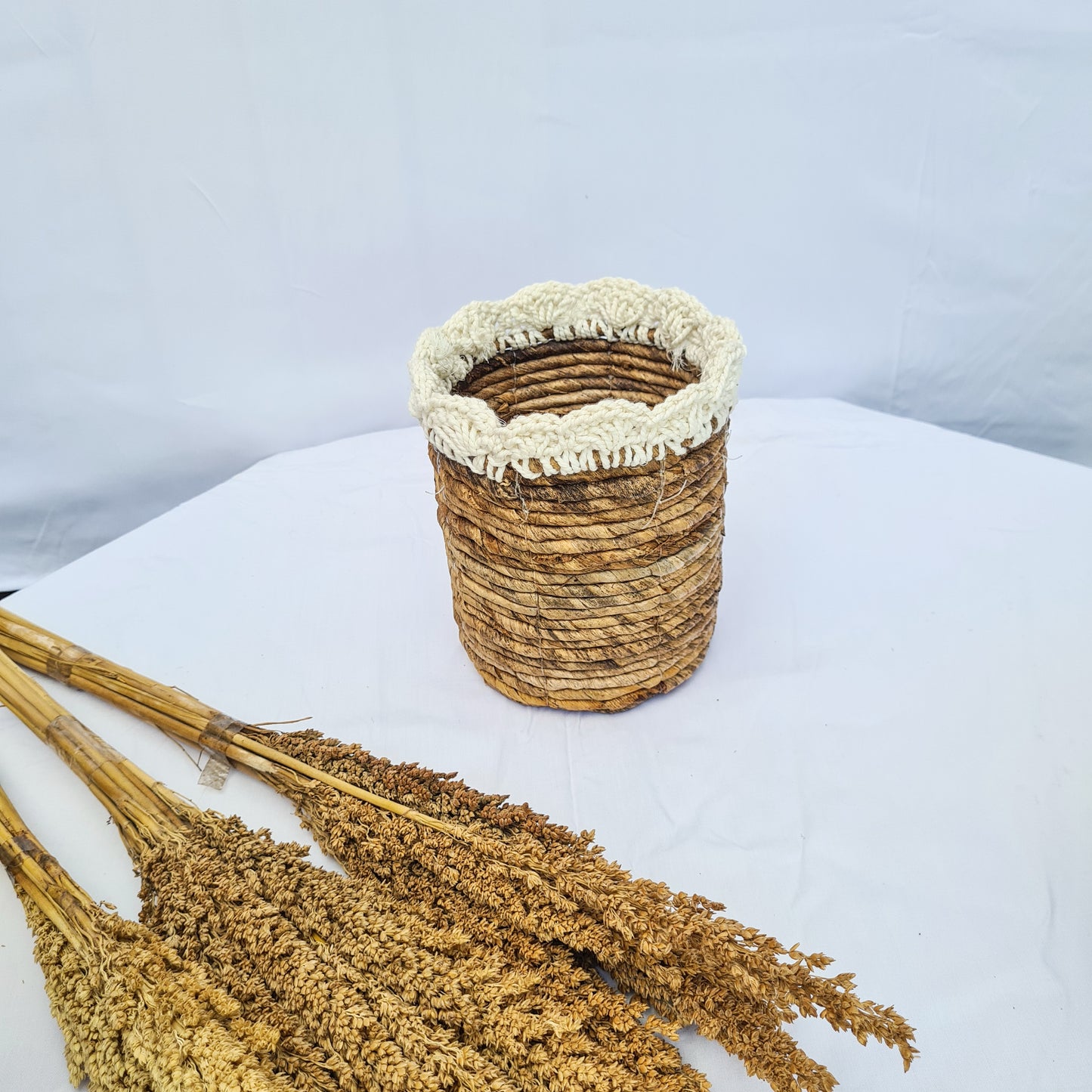 Eco small baskets round flower pot wicker from banana tree leaf and macrame on the top hand made kitchen basket bread place fruit home decor