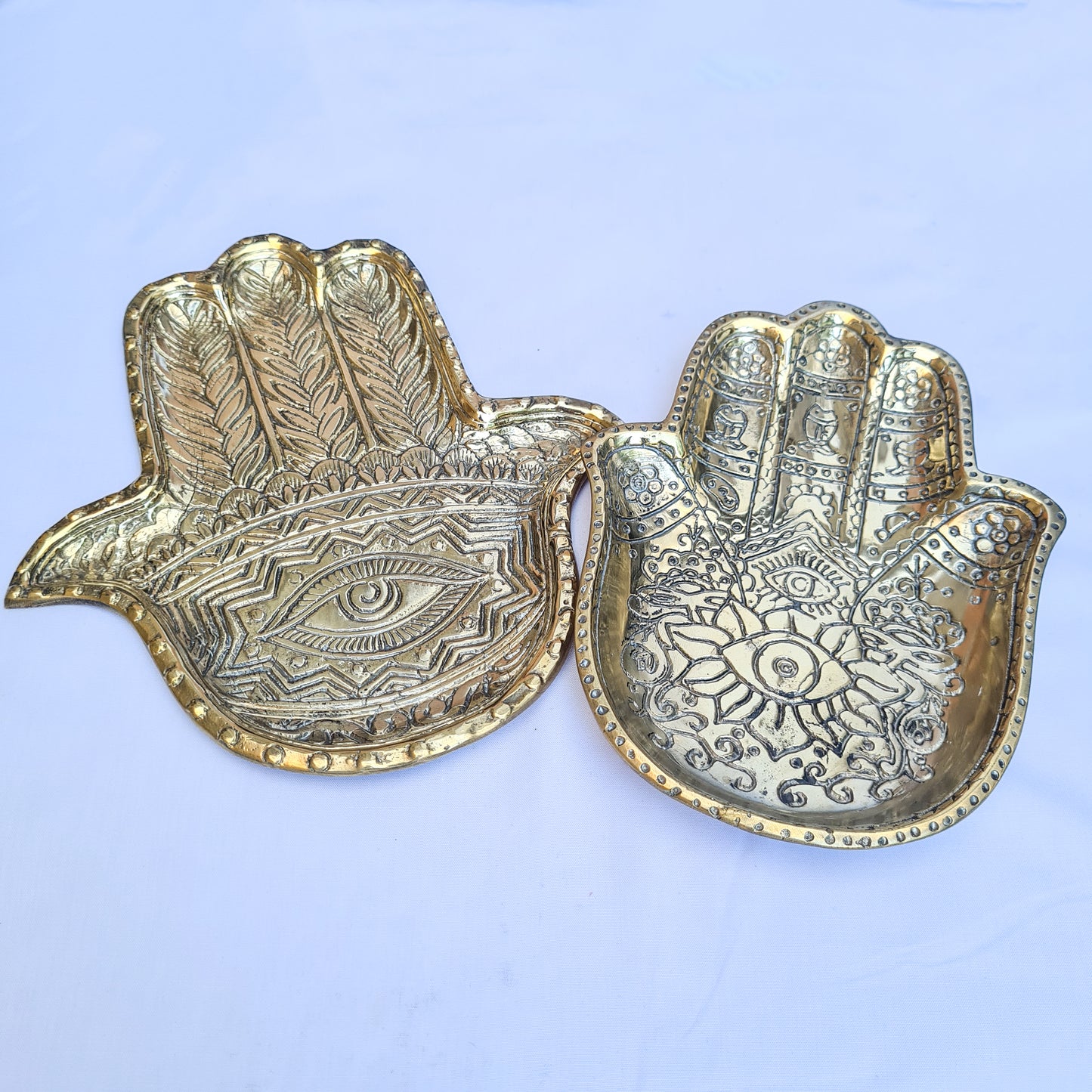 Soap dish hand brass | jewelry dish | trinket dish | jewelry holder | soap holder | ring dish holder | Palmistry Hand Charm | third eye
