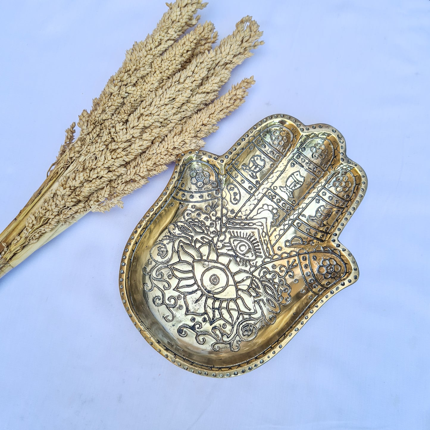 Soap dish hand brass | ring holder dish | jewelry dish | brass dish | jewelry holder | soap holder | third eye | Palmistry Hand Charm |