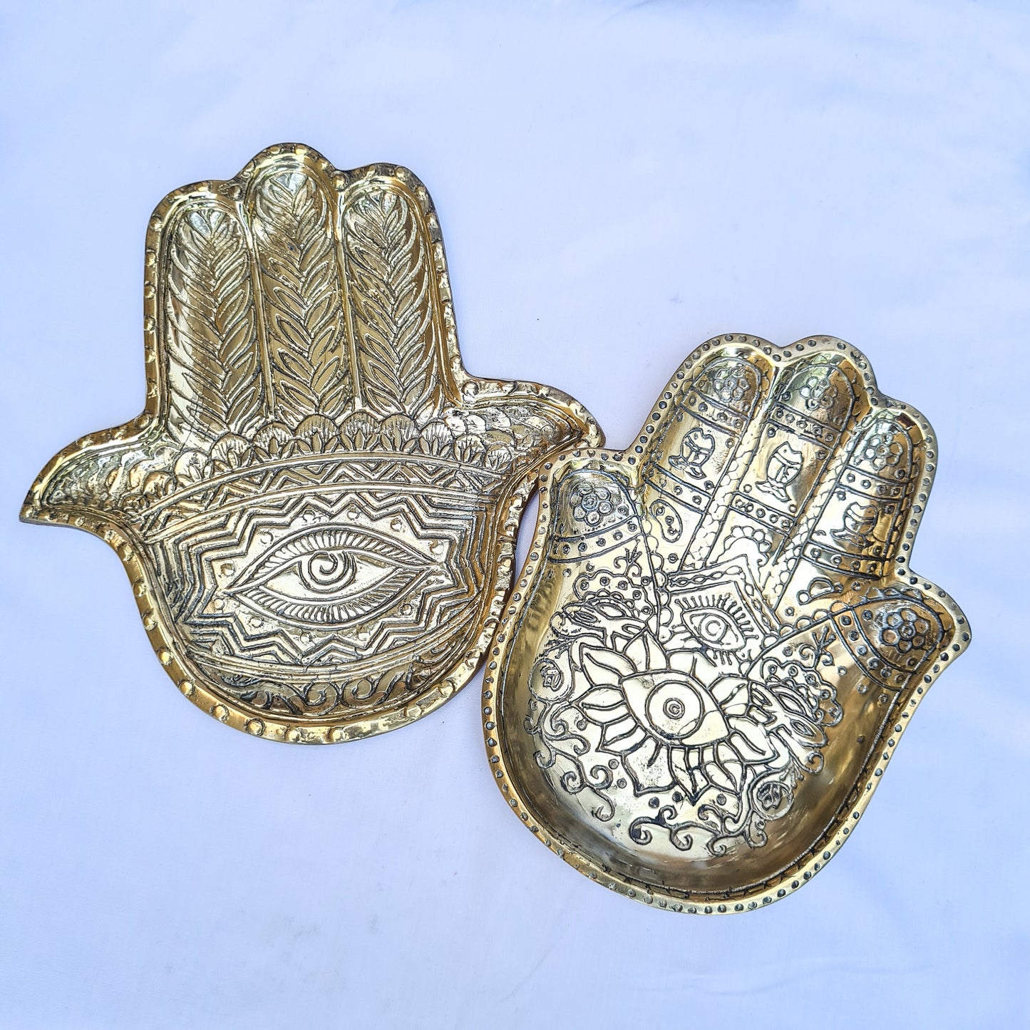 Soap dish hand brass | jewelry dish | trinket dish | jewelry holder | soap holder | ring dish holder | Palmistry Hand Charm | third eye