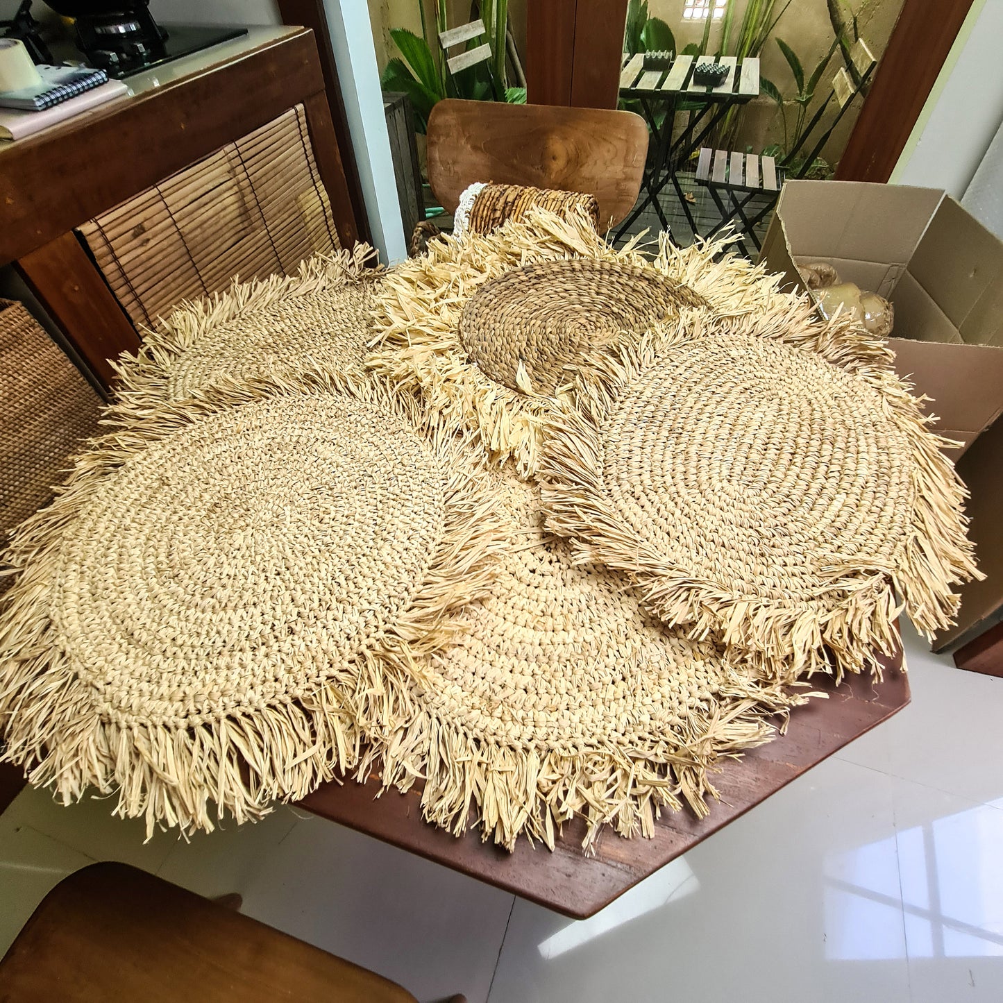Wicker placemats napkin 40cm woven decor eco designe hand made palm rafia leaf boho style bali style serviette overlay placemat