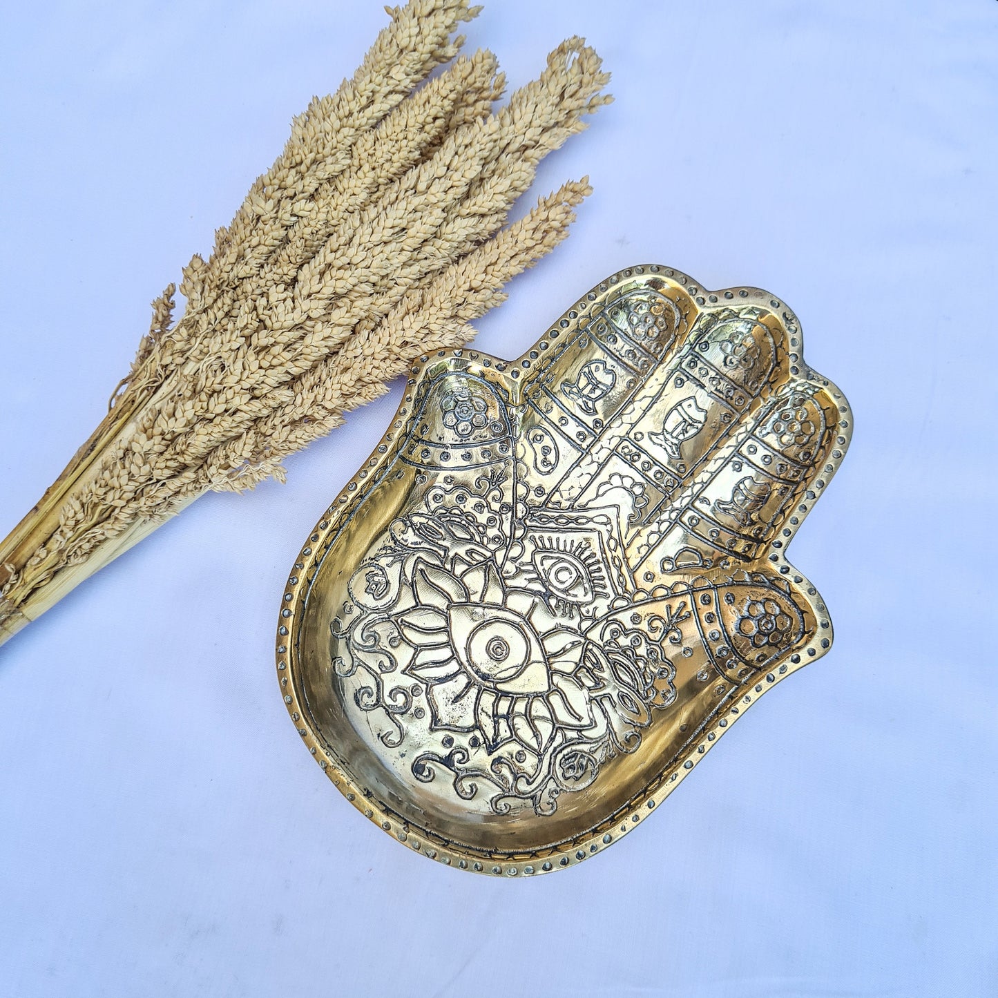 Soap dish hand brass | ring holder dish | jewelry dish | brass dish | jewelry holder | soap holder | third eye | Palmistry Hand Charm |